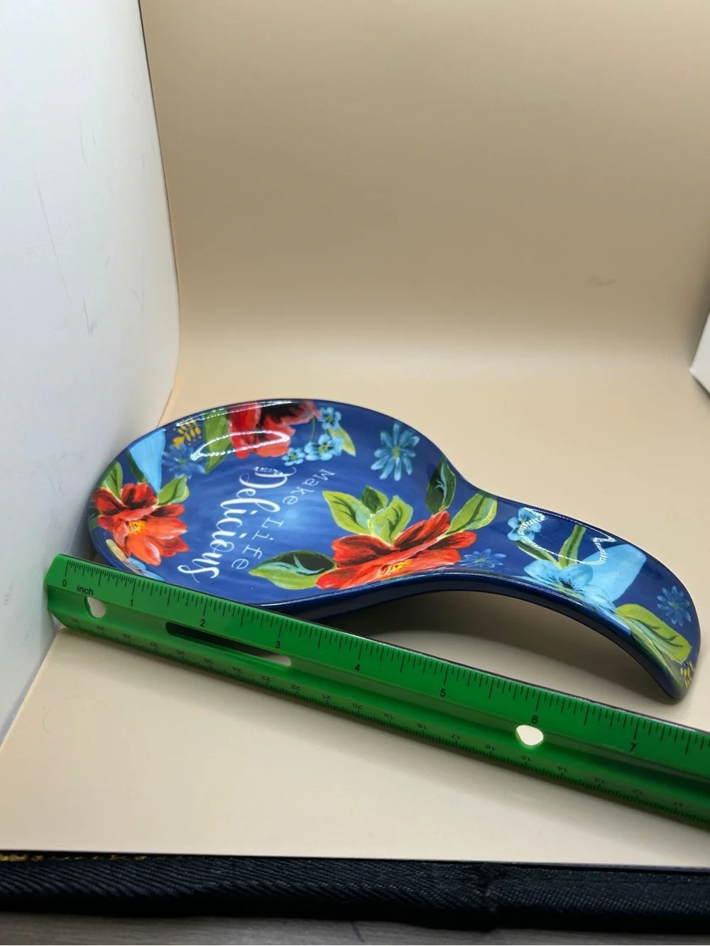 The Pioneer Woman Ceramic Spring Bouquet Floral Spoon Rest, Make Life Delicious